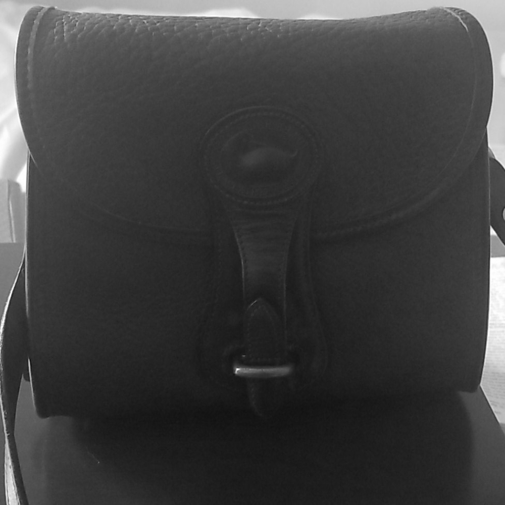 Dooney &Bourke Leather purse